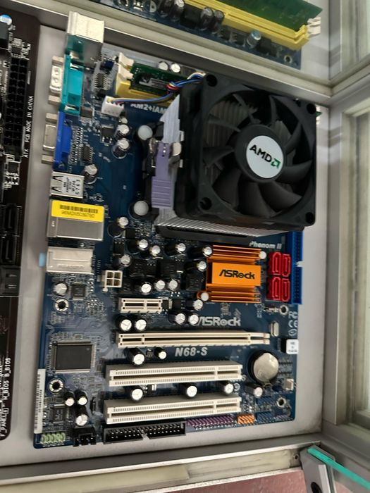 Zestaw Socet AM3 ASRock N68-S+Atlon LE-1620 BOX+1GB DDR2. Gwarancja.