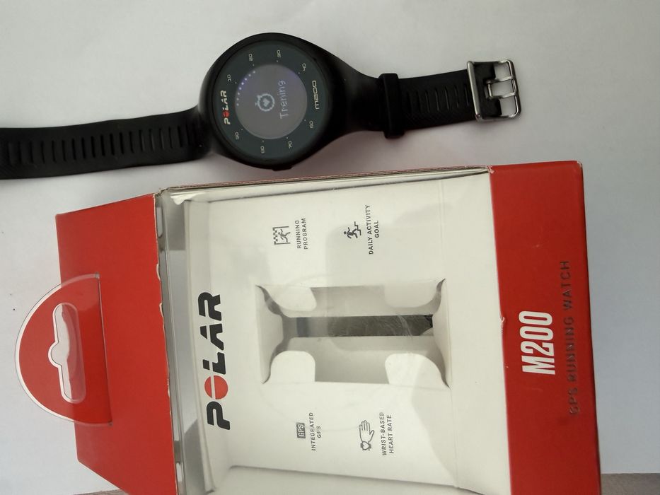 Zegarek sportowy Polar M200