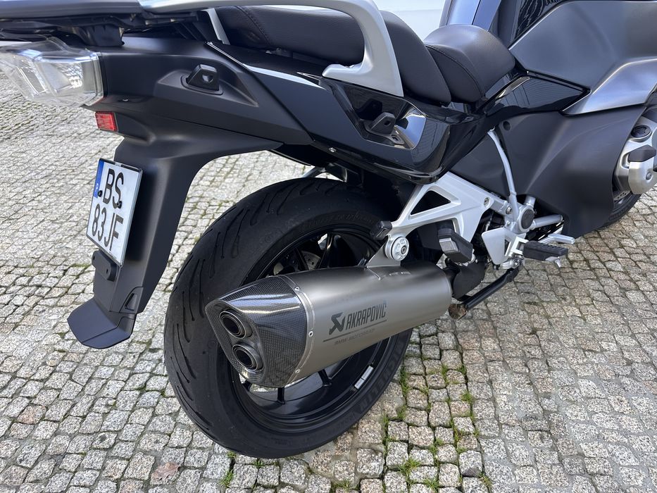 Bmw R 1250 RT 2022 Akrapovic