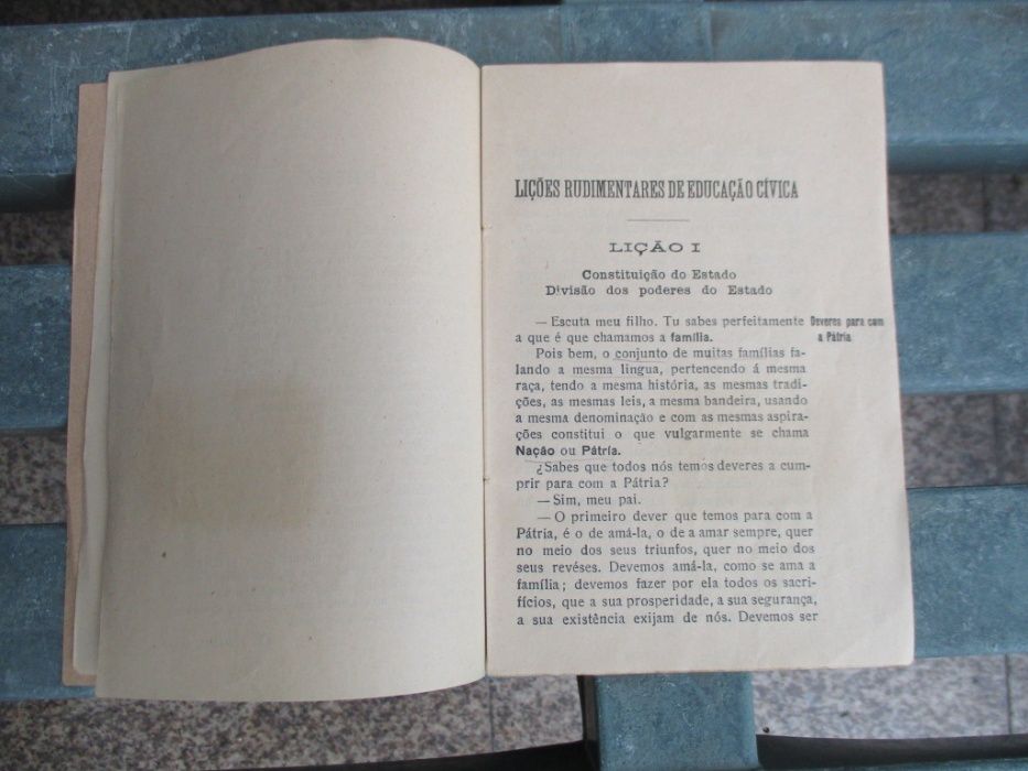 Lições Rudimentares de Educação Cívica - Ensino Primário 1924