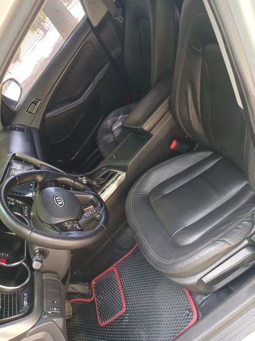 Продам КIA K5 2.0  газ АКПП