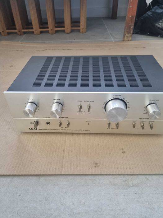 Amplituner Akai AM-2250