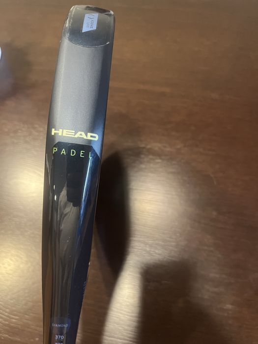 Raquete de padel. Head extreme pro 2025. Como nova, sem um unico arranhao. Motivo de venda o facto de ter de comprar uma raquete mais leve