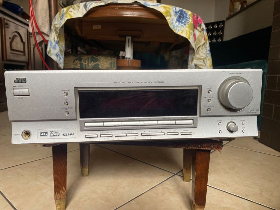 Підсилювач тюнер 200v JVC