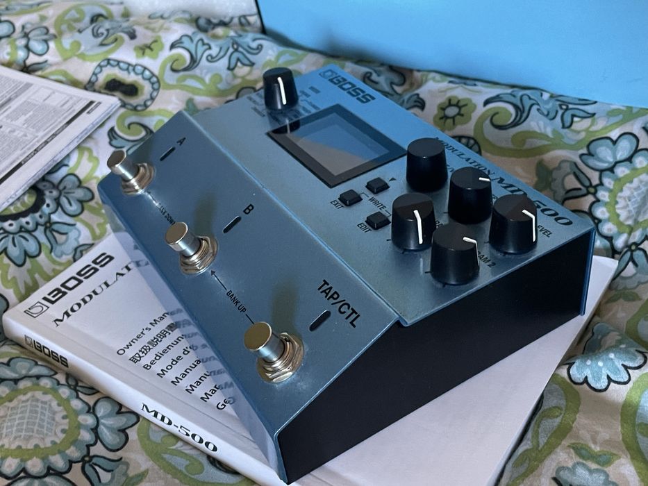 BOSS MD-500 efekt vibe chorus dimension rotary tremolo vibrato slicer flanger phaser  Mobius Strymon modulacje modulation WYSYŁKA OLX MD500 md 500