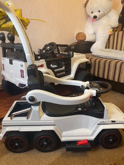 Продам детскую электрическую машину