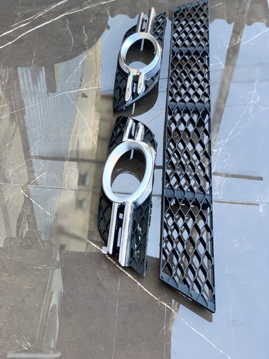 Решетка хром в бампер Mercedes Benz w211 Рестайлинг АвтоРозбрка