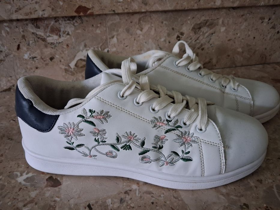 Sprzedam buty damskie