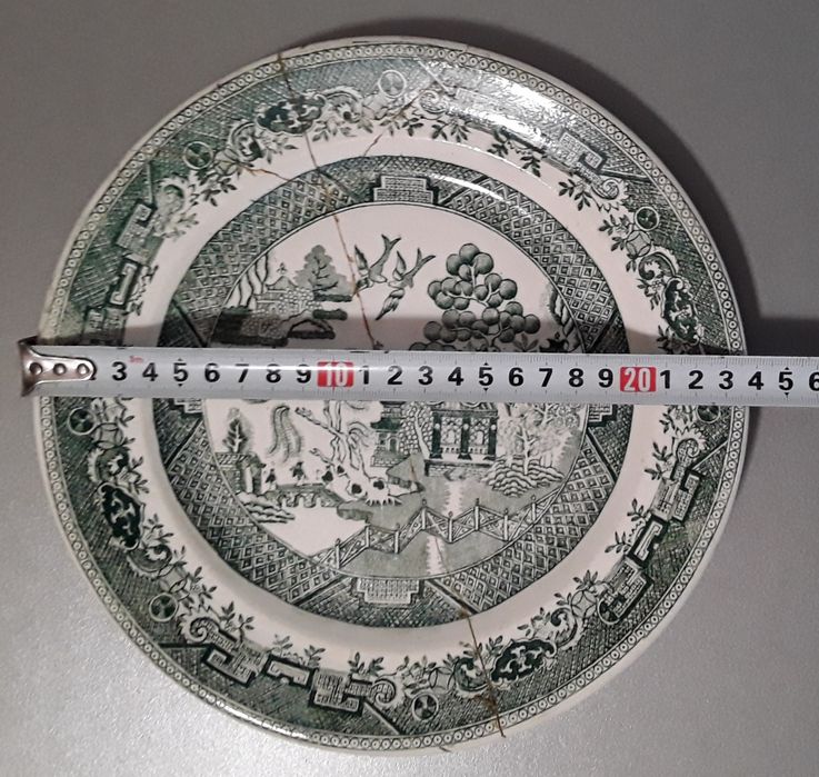 Prato raso antigo Massarelos Porto, C & W Willow, em verde