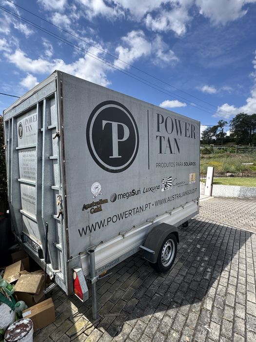 reboque com matricula propria