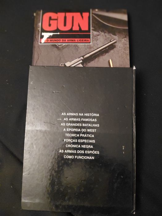 Vendo 2 volumes GUN