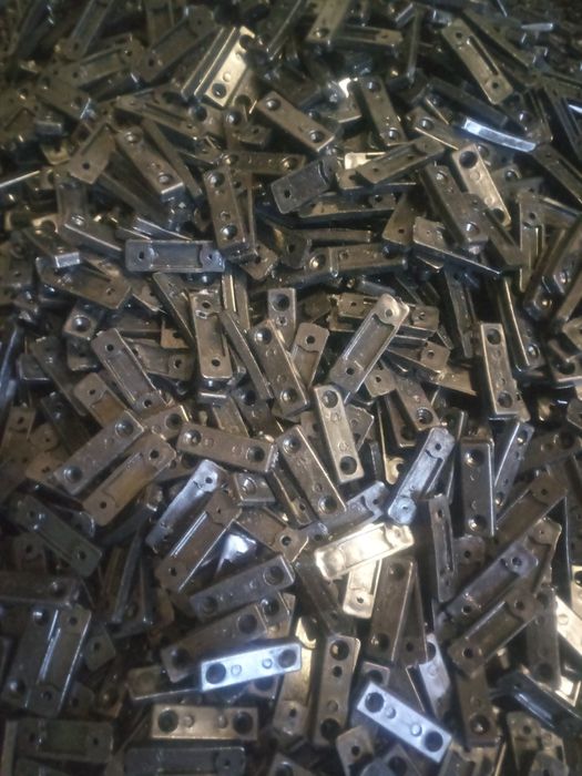 Опора мебельная под два самореза