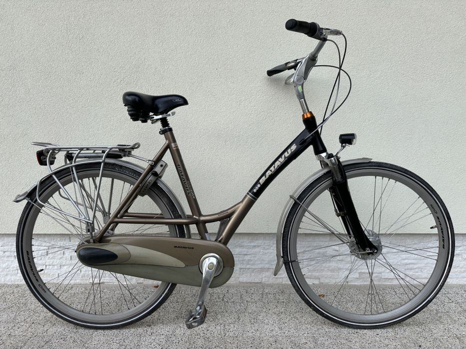 Rower BATAVUS - koła 28, Nexus 8b, 2 x amor, prądnica w kole, alu