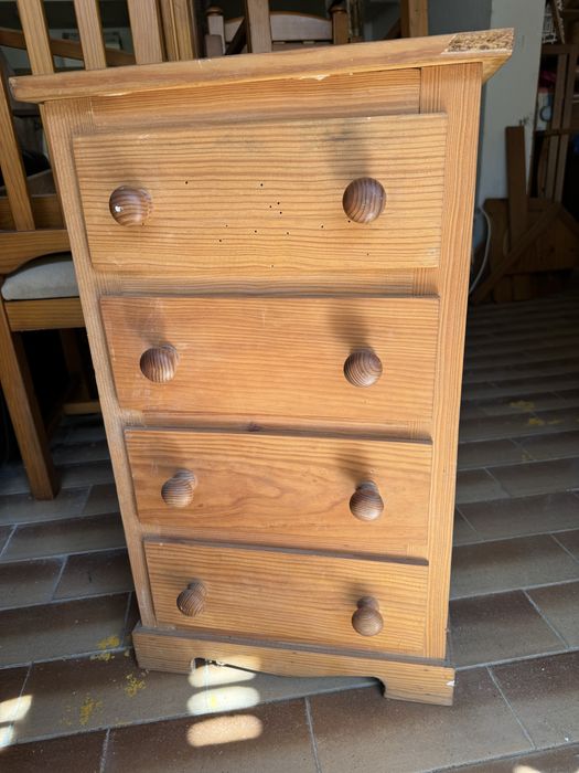 Mesa de cabeceira vintage madeira maciça