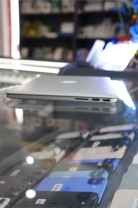 MacBook Pro 13 2015 i5/8/128