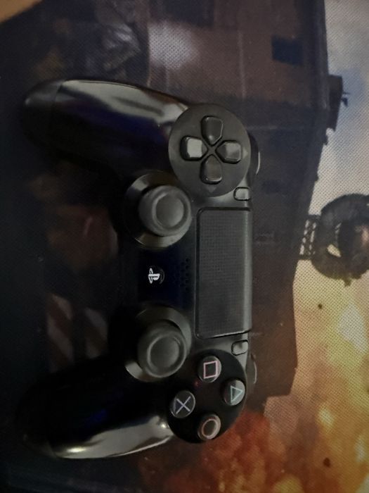 Продам DualShock 4
