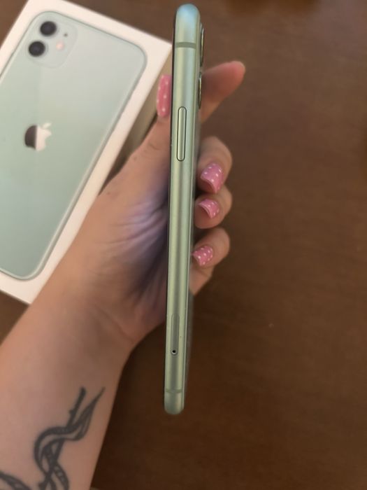 Iphone 11 64gb stan bardzo dobry
