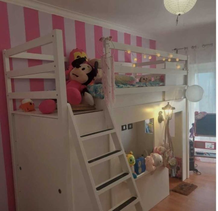 cama Nova com colchão e armário junto