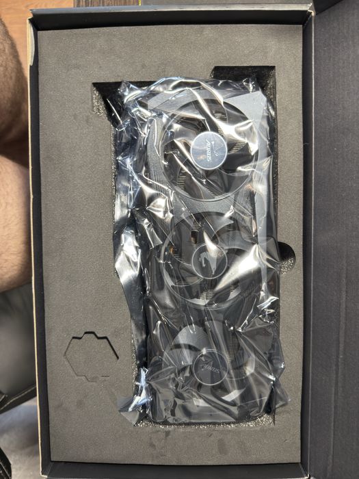 Aorus rtx 3060 ti 8gb відеокарта