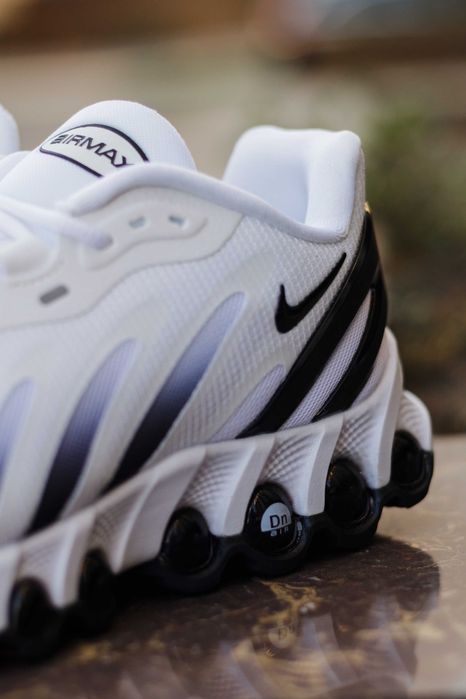 Кросівки Nike Air Max DN8 White premium