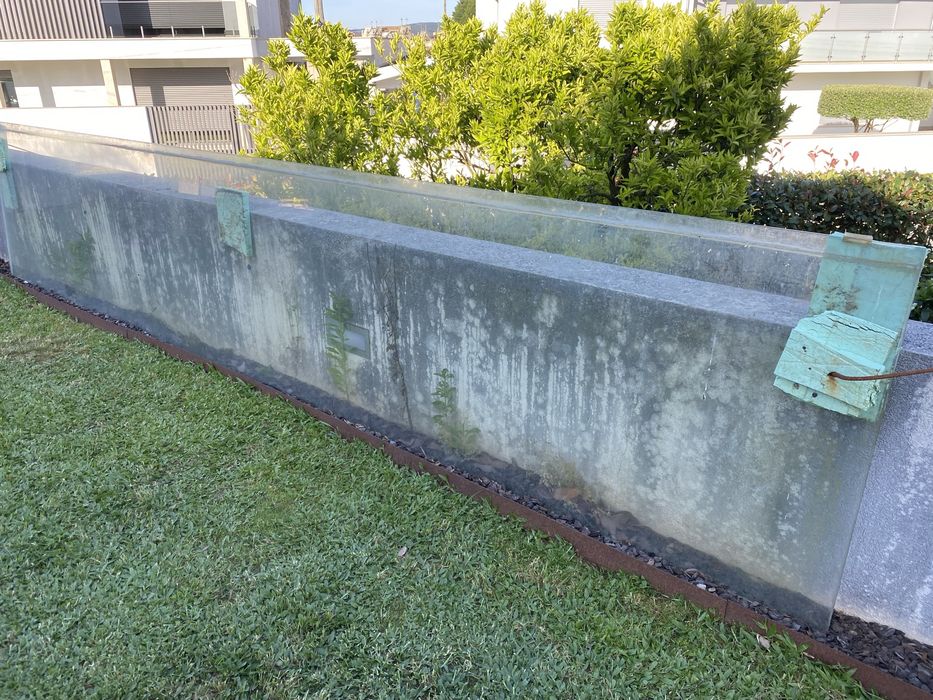 Guarda em vidro - varanda.