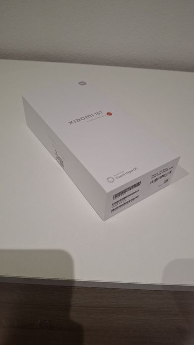 Smartphone Xiaomi 15T 12/256Gb + SmartWatch Xiaomi S4