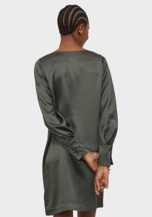 Платье атласное с рукавом H&M, р. S-М