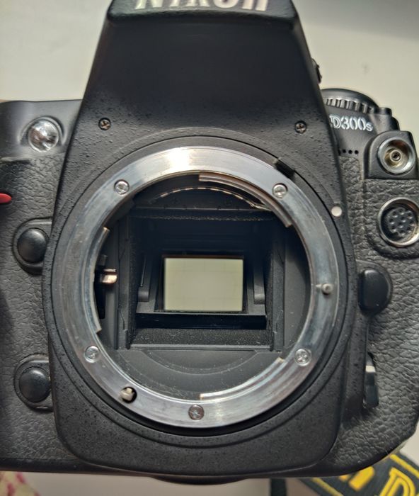 Nikon d300s + Nikon 28+80 III