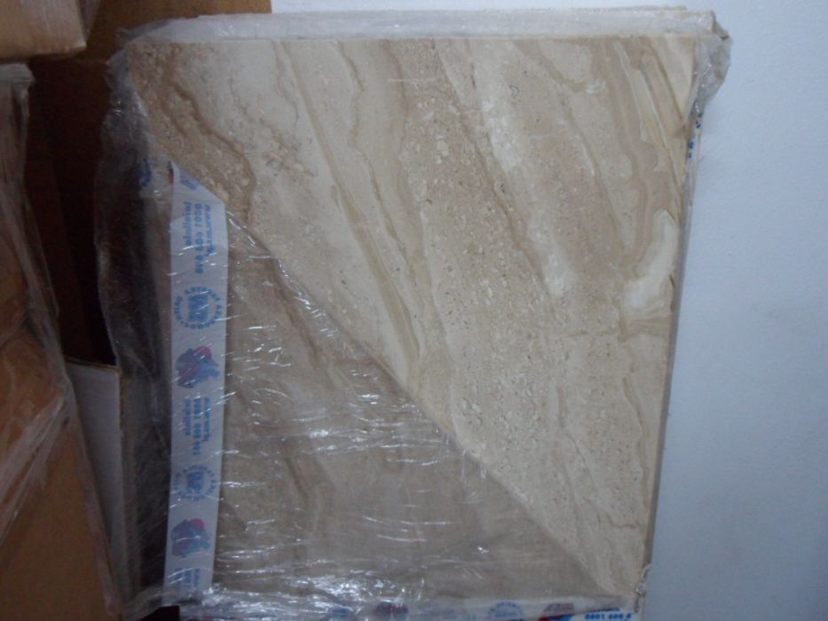 Parapety marmurowe 3cm.