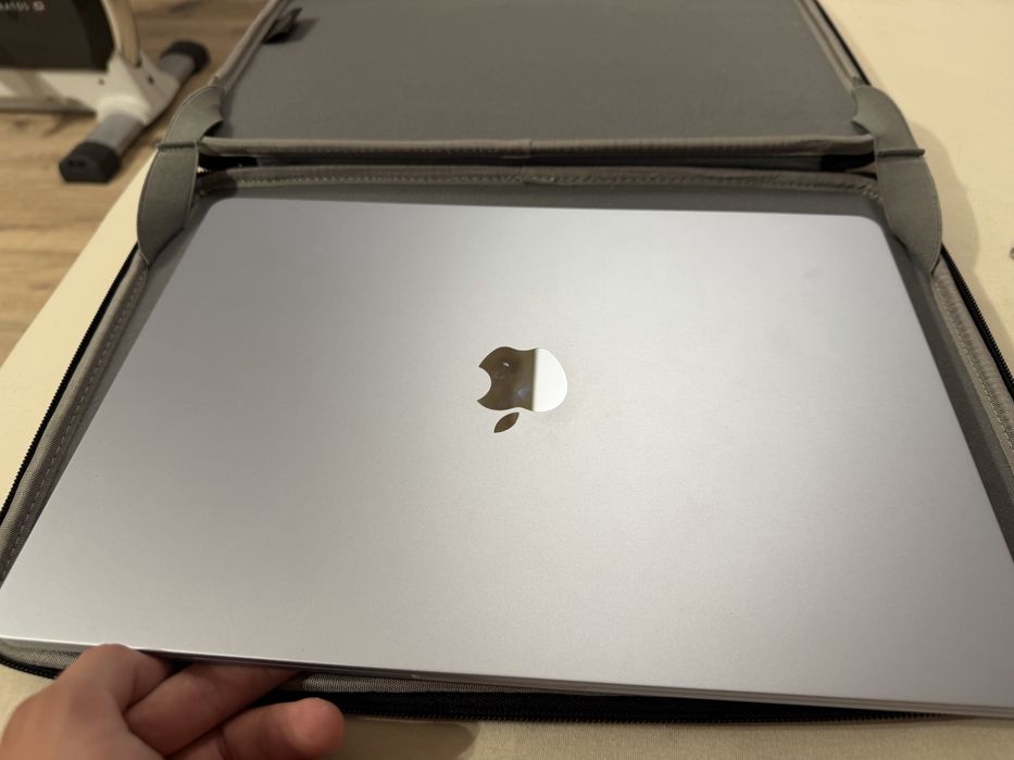 MacBook Air 15" M5 512GB 16GB ram, nowy na gwarancji