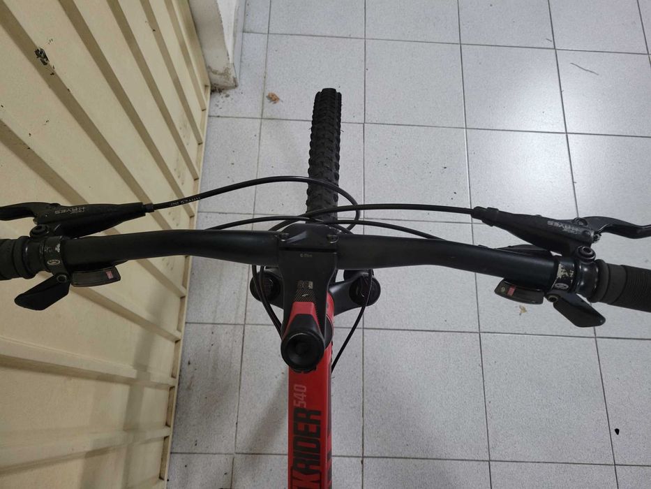 bicicleta BTT Decathlon Btwin Rockrider ST540