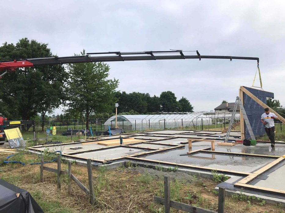 Dźwig HDS, wynajem HDS, HDS z transportem, kontenery, kostka i inne