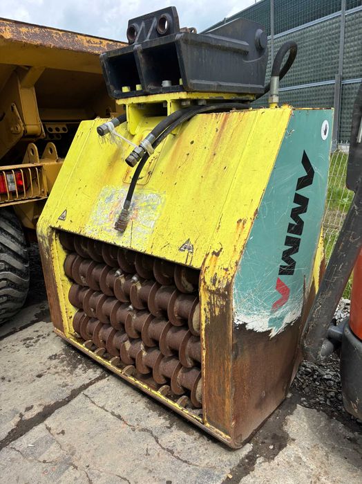 Łyżka do przesiewu ziemi RAMMAX RSS 1300-4 do koparki 15-20t