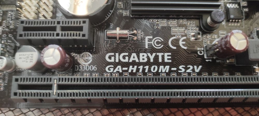 Нові материнські плати Gigabyte GA-H110M-S2V