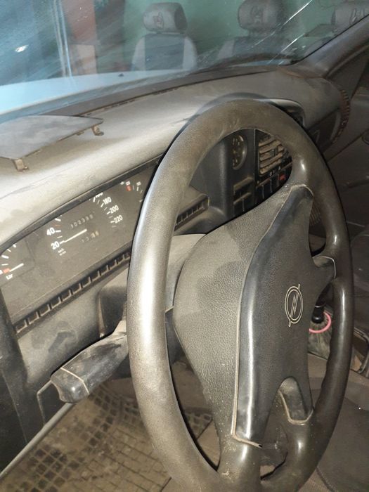 Продам запчасти на Opel Omega A универсал