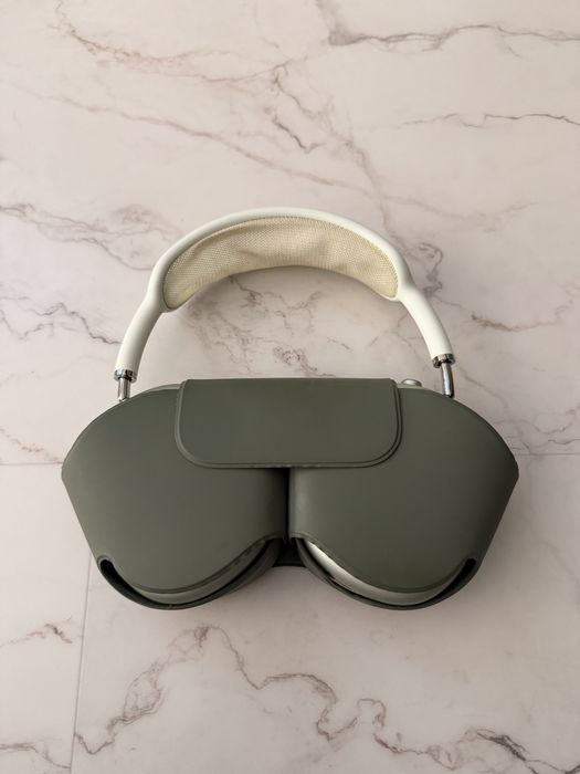 Airpods max.