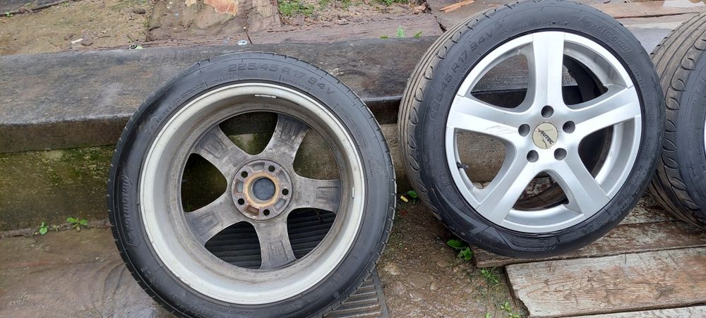 Продам титани в хорошому стані