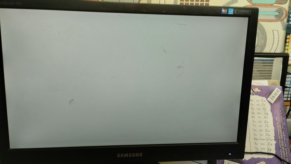 Монитор samsung 19 дюймов 943 SN
