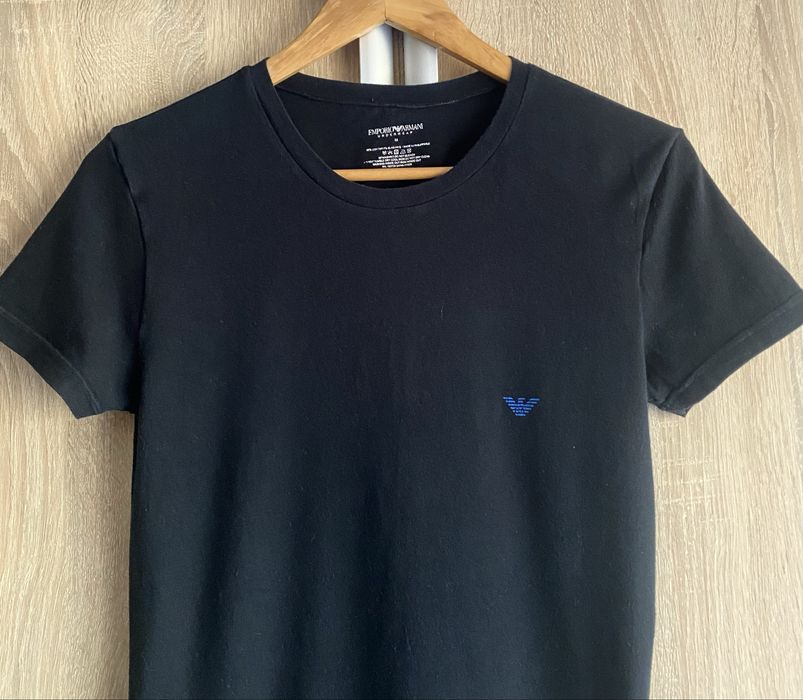 ARMANI M(S) EMPORIO ARMANI футболка шикарна чорна