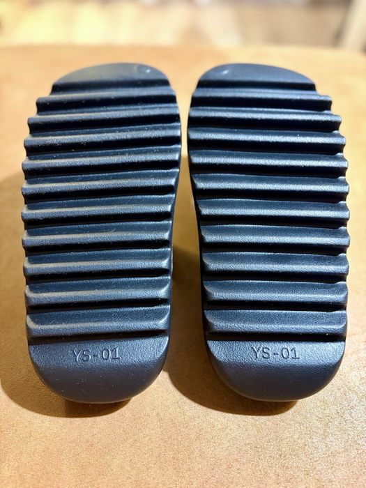 Yeezy Slides YS-01,  czarne