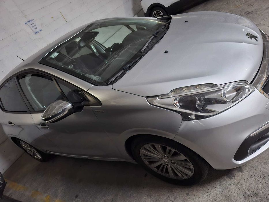 Peugeot 208 1.6 BlueHDi 75cv - 2017 - 172.424km