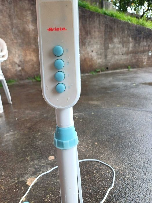 Ventoinha de pé alto