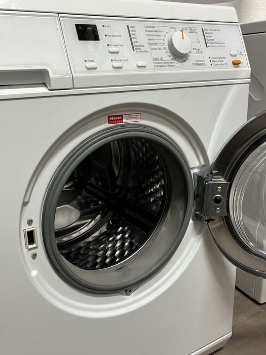 Пральна машина Miele W3241 WPS Made in Germany | 6 кг | 1400 об/хв