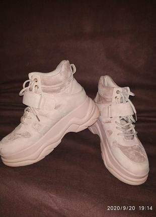 Демісезонні кросівки на платформі