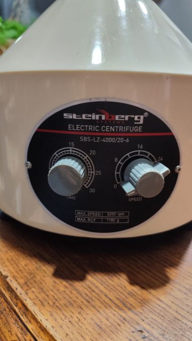 Wirówka laboratoryjna  Steinberg-uszkodzona.