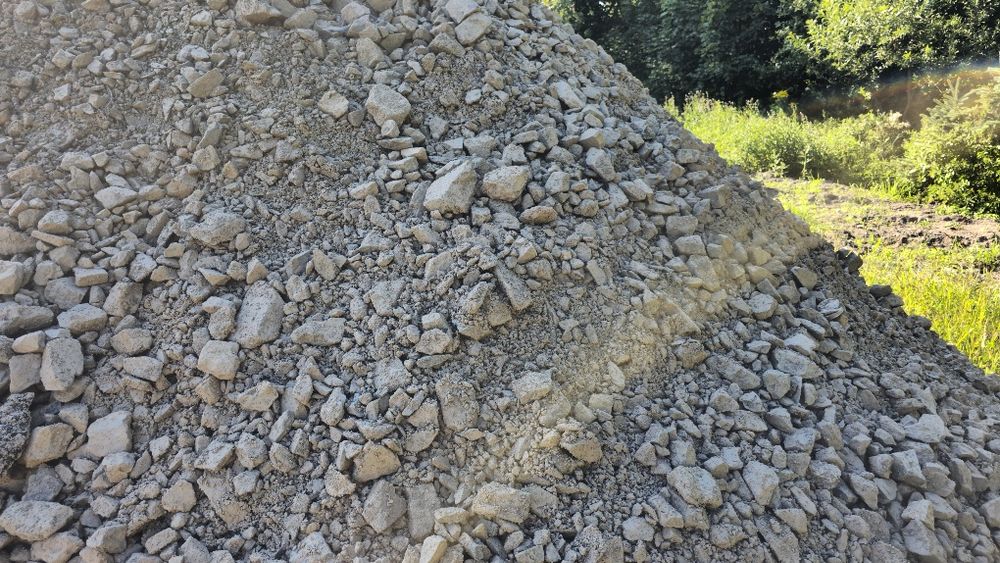 Kliniec tłuczeń drogowy  0-63 mm  Recykling,  zwietrzelina.