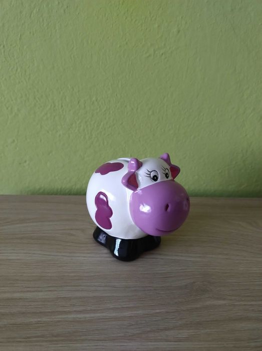 Skarbonka figurka krówka fioletowo biało czarna