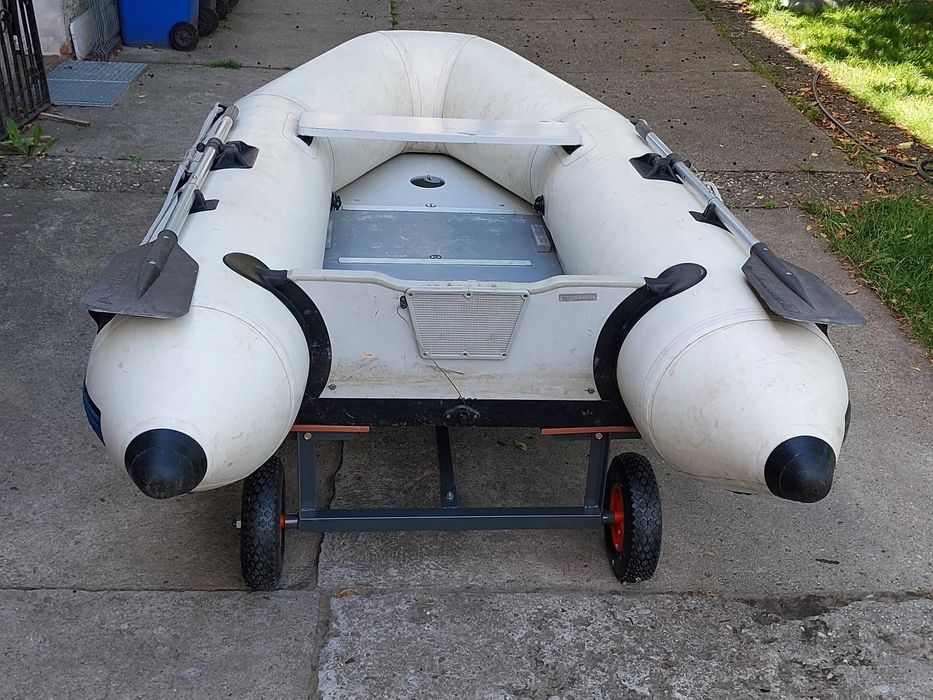 Ponton wędkarski Plastimo P-300  sztywna podłoga