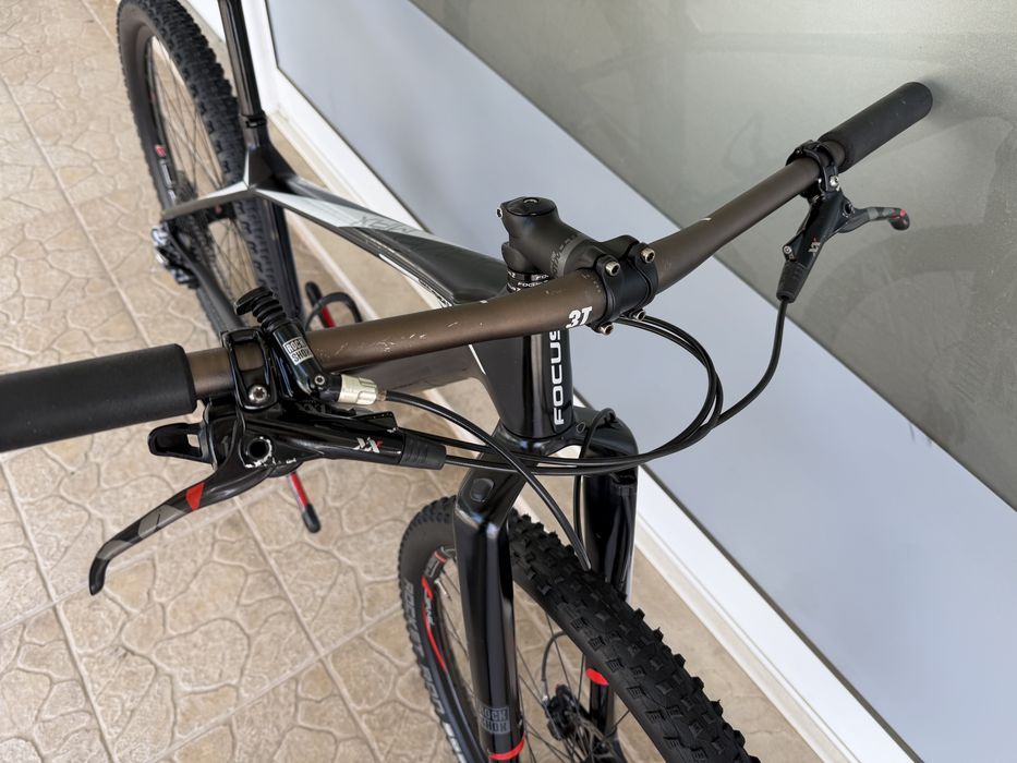 Bicicleta de BTT super equipada!!