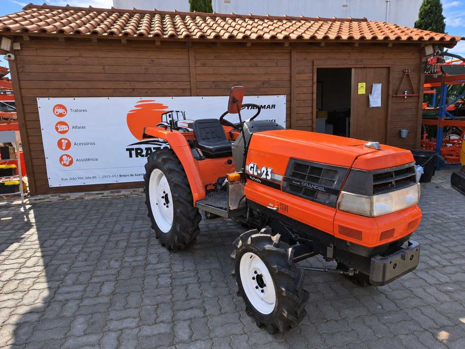 CAMPANHA - Trator Kubota GL23 | [4x4] | Direção Assistida | 4 Pneus Novos